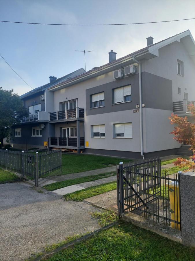 Comfort Suites Velika Gorica Exterior photo